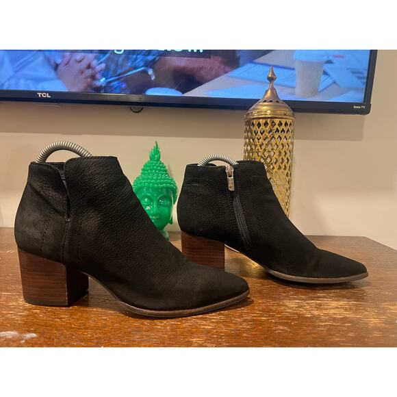 Lucky Brand Women’s Suede Leather Booties a black 7 - Picture 3 of 7